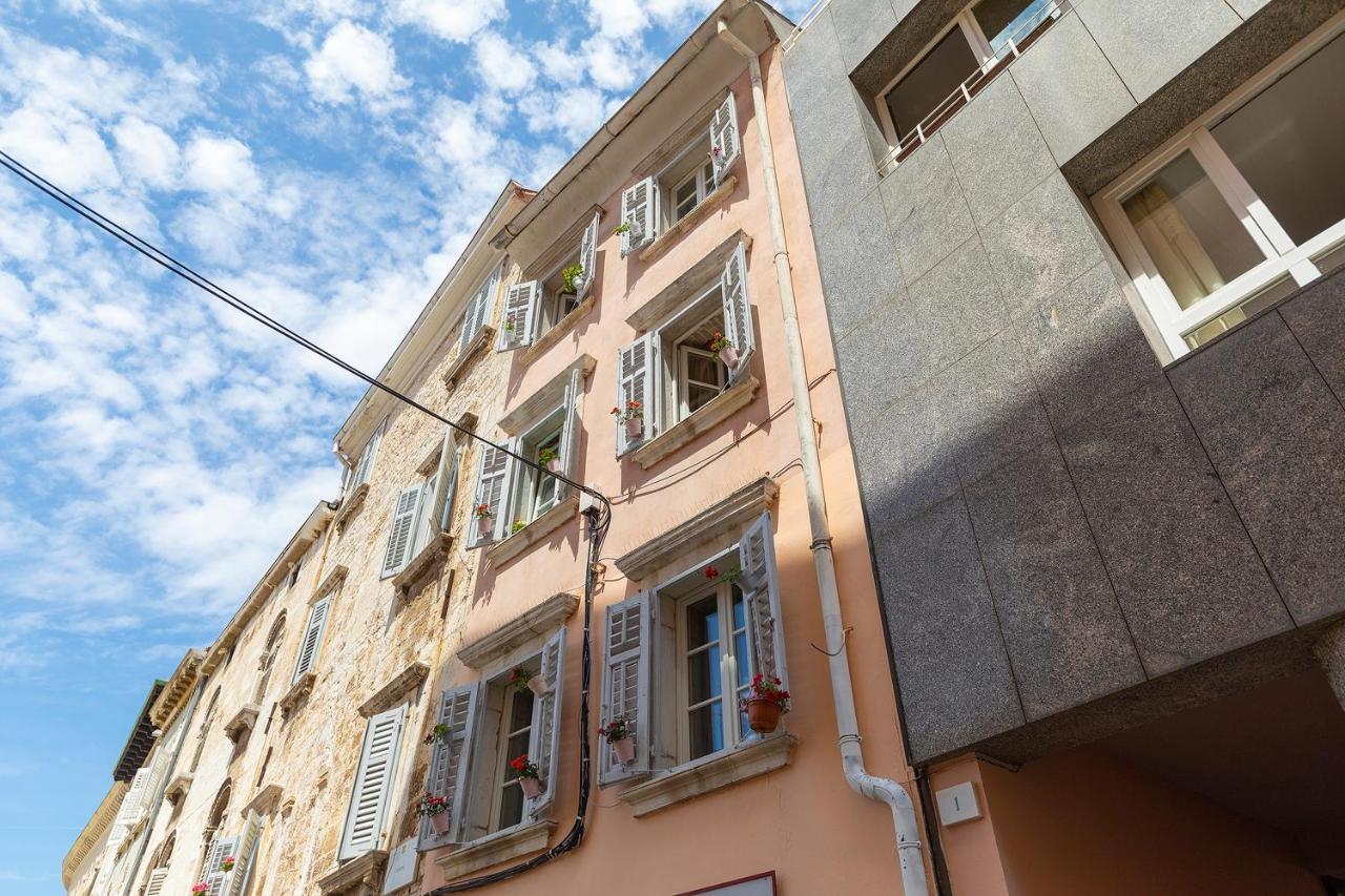Domus Maximus Apartment Pula Ngoại thất bức ảnh