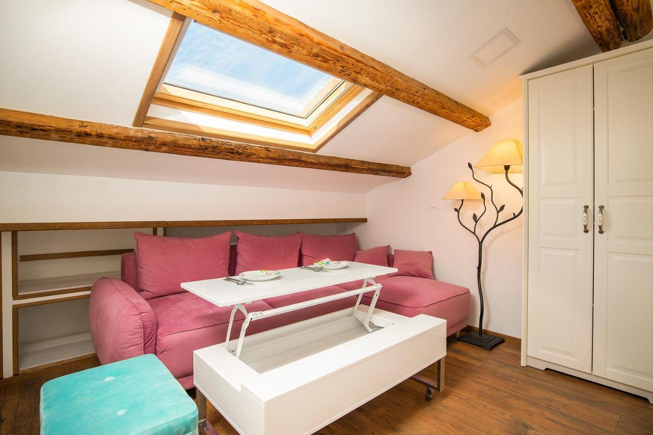 Domus Maximus Apartment Pula Ngoại thất bức ảnh